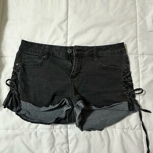 Arizona Jeans Black Shorts Size 9